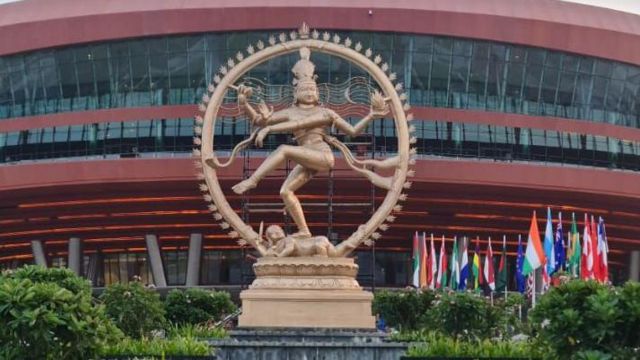 ஜி20 மாநாடு: உலக தலைவர்களை வரவேற்கும் தமிழ்நாட்டு நடராஜர் சிலை