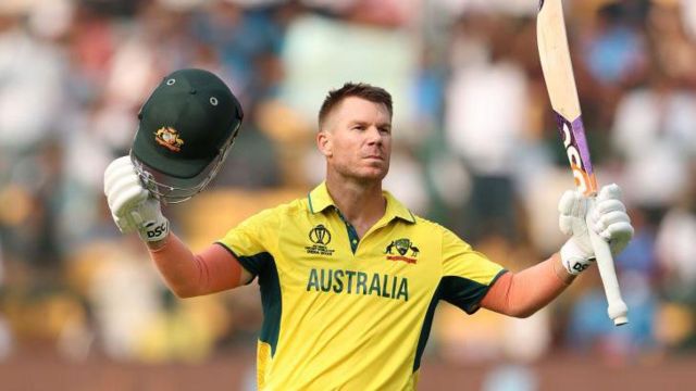 வார்னர், மார்ஷ் அதிரடி சதம்: பாகிஸ்தானை பிழியும் ஆஸ்திரேலியா