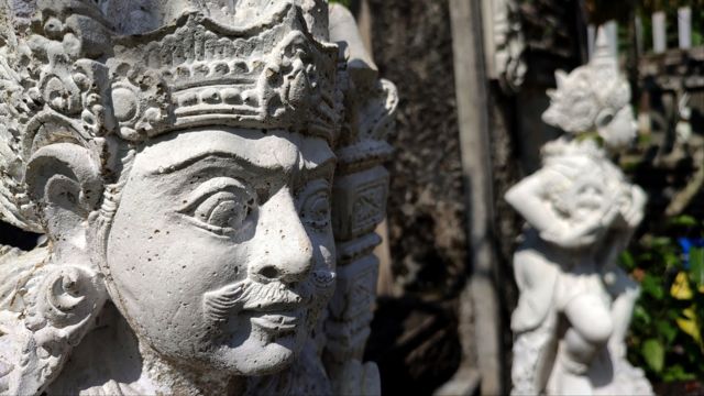 சோழர், பாண்டியர் ஆட்சியில் அரசு அதிகாரிகளின் ஊழல், முறைகேடுகளுக்கு வழங்கிய தண்டனைகள்