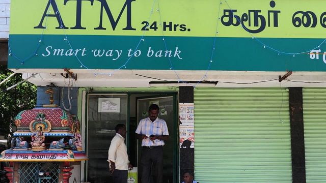 வங்கிப் பணிகளில் 50 சதவீதம் வடமாநிலத்தவரா? - சர்ச்சையும் பின்னணியும்