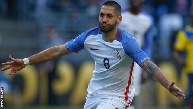 Fulham omit Clint Dempsey from squad to face Manchester United - BBC Sport