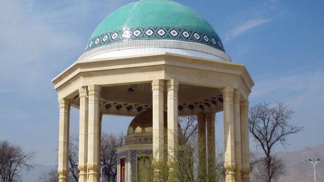 کمال خجندی