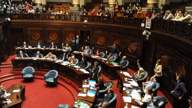 Parlamentares uruguaios aprovaram legalização do aborto em 2012