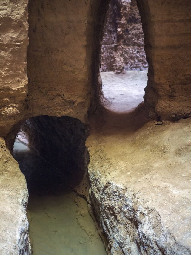 几千年来，坎儿井让生活在最干旱地区的伊朗人可以取水和输水。