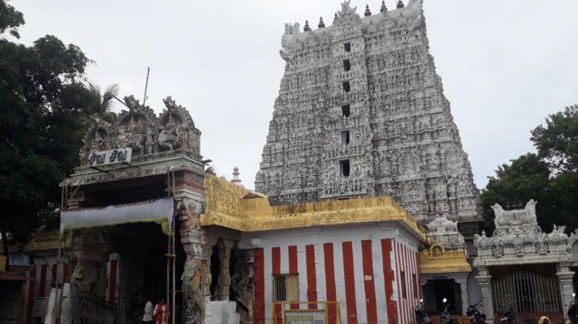 கோபுரம் புனரமைக்க நிதி