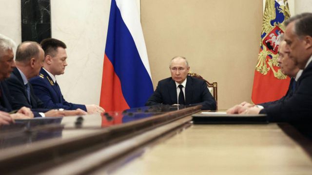 Putin | "Quieren Ver A Rusia Ahogada En Luchas Sangrientas": El ...