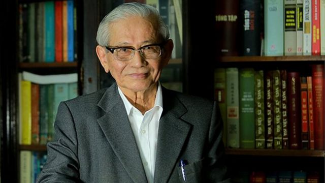 Giáo sư Phan Huy Lê