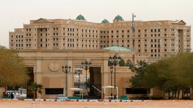 فندق الريتز في الرياض