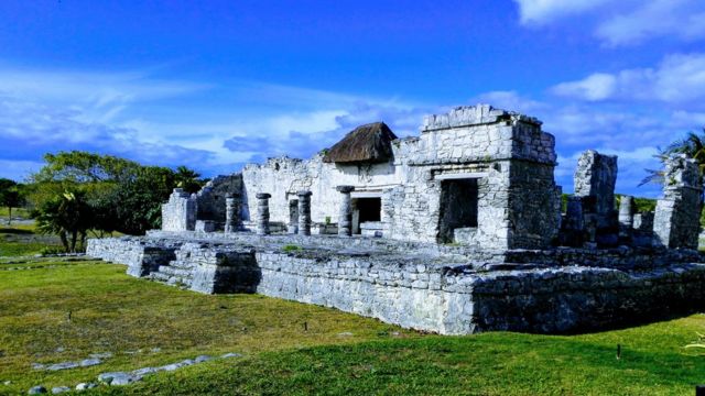 Vista de las ruinas mayas de Tulum, en el Caribe mexicano.