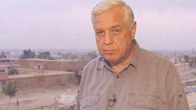 John Simpson en Afganistán en 2001.