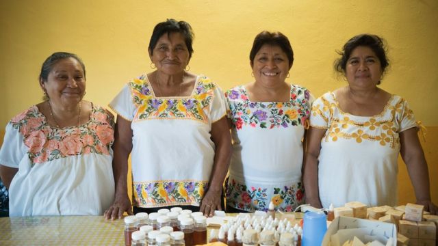 "Las damas de la miel"