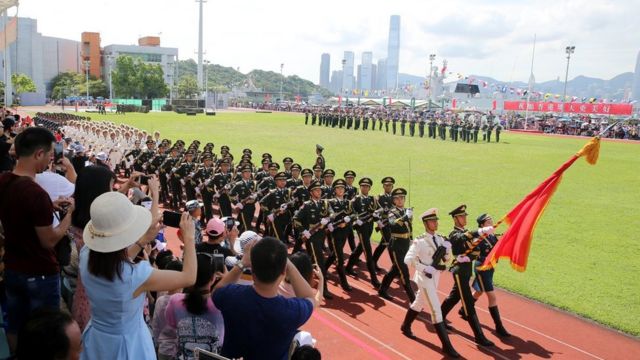 解放軍駐港部隊慶祝香港主權移交22週年