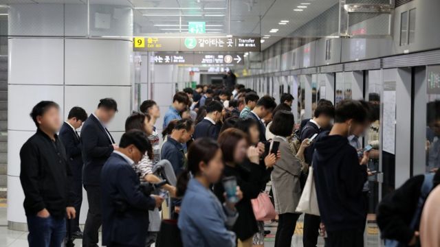 사흘간 부분파업에 돌입한 지하철 9호선