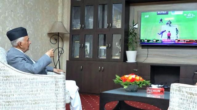 नेपाल र भारतको खेल हेर्दै राष्ट्रपति रामचन्द्र पौडेल