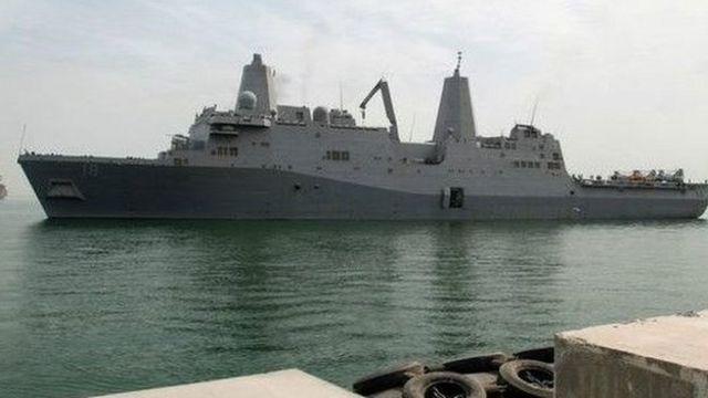 توجد قاعدة بحرية للأسطول الخامس الأمريكي في البحرين، وتعرف بميناء سلمان. كما يجري إنشاء قاعدة بريطانية دائمة بالقرب منها