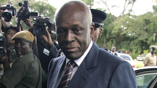 Le président demande une enquête après la bousculade qui a fait au moins 17 morts