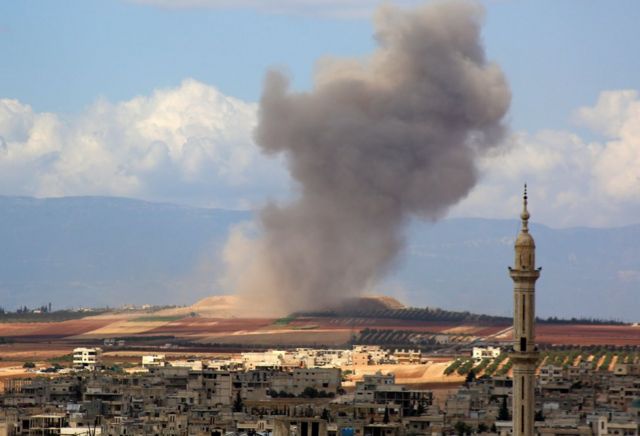 Tahran'daki zirve başlamadan hemen önce İdlib Cuma sabahı savaş uçakları tarafından bombalandı