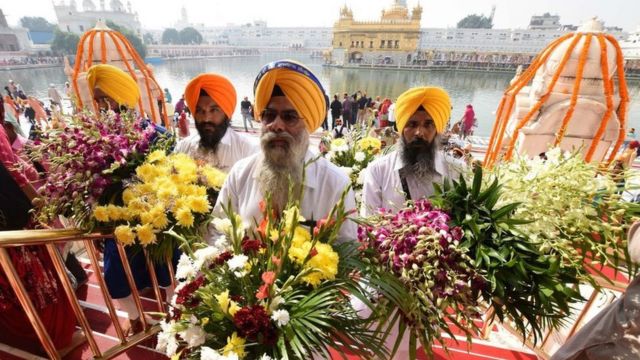 ਦਰਬਰਾਰ ਸਾਹਿਬ ਅੰਮ੍ਰਿਤਸਰ