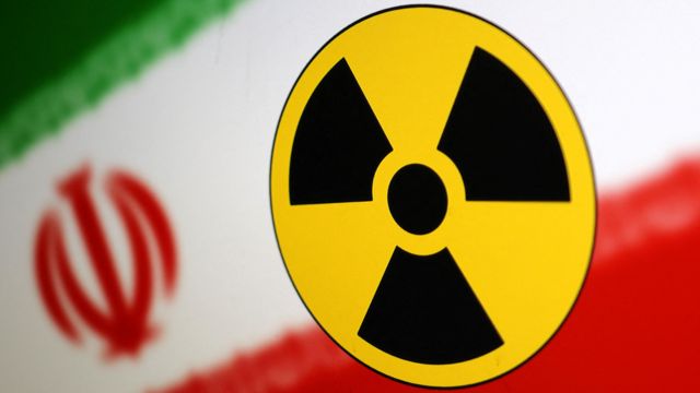 نشان هسته‌ای و نشان جمهوری اسلامی