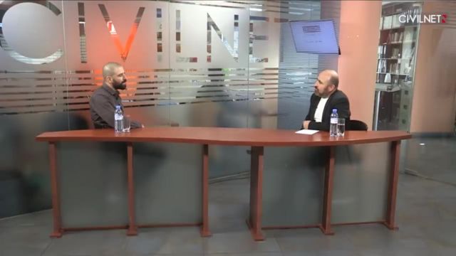 internet vasitəsilə yayımlanan CivilNet televiziya kanalının aparıcısı Tatul Hakopyana danışıb.