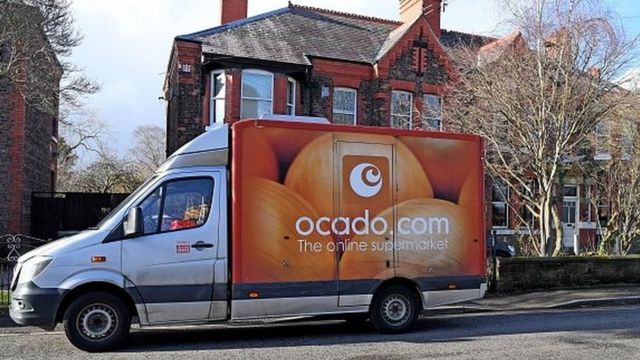 Фургон службы доставки Ocado в Лондоне