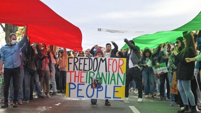 paris protesto iran