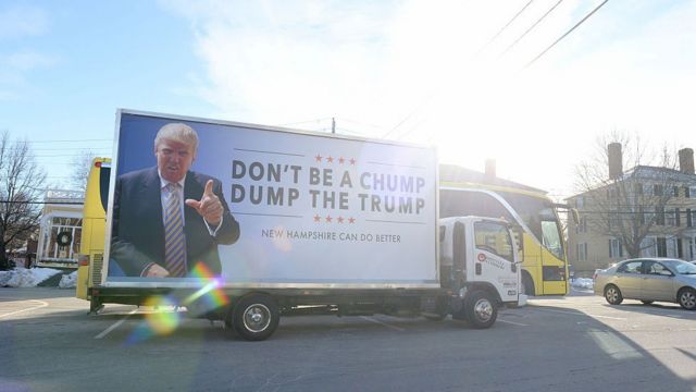 Cartel en un camión que dice "No seas tonto, deshazte de Trump" en Nueva Hampshire.