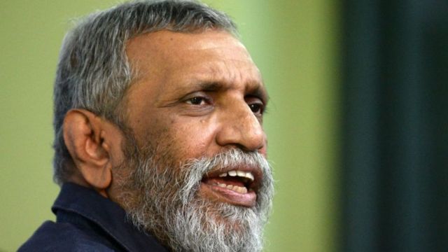 மஹிந்த தேசப்பிரிய