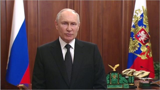 俄罗斯总统普京周六（6月24日）在紧急电视讲话中表示，瓦格纳集团的"武装叛变"是叛国行为，对国家和人民"背后捅刀"
