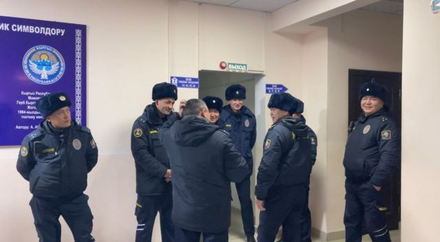 Бишкекские милиционеры в редакции