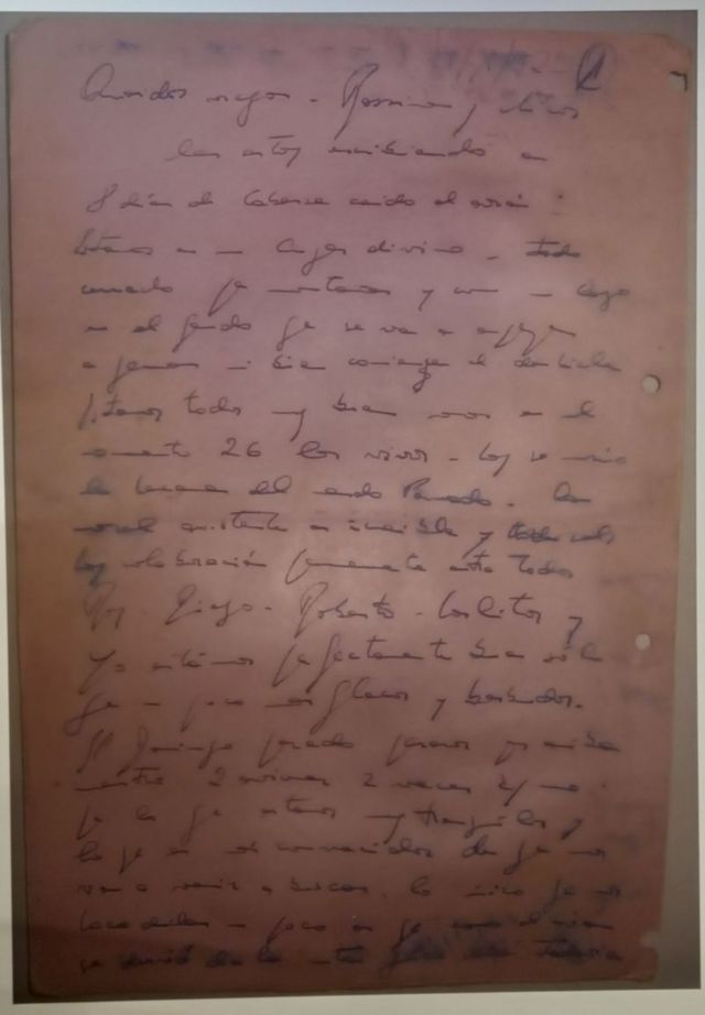 Gustavo 'Coco' Nicolich escreveu duas cartas para sua família, descrevendo o que estava acontecendo com eles nas montanha