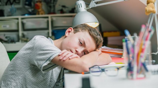 Un adolescente sin motivación.