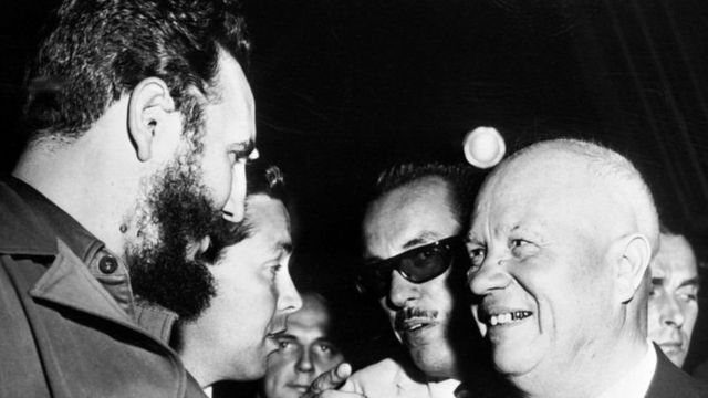 Hogaamiyihii Cuba Fidel Castro iyo hogaamiyihii Midowgii Soviet Khrushchev