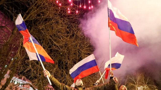 22日，俄罗斯总统普京宣布承认乌克兰东部由叛军控制的顿涅茨克和卢甘斯克为独立国家。(photo:BBC)