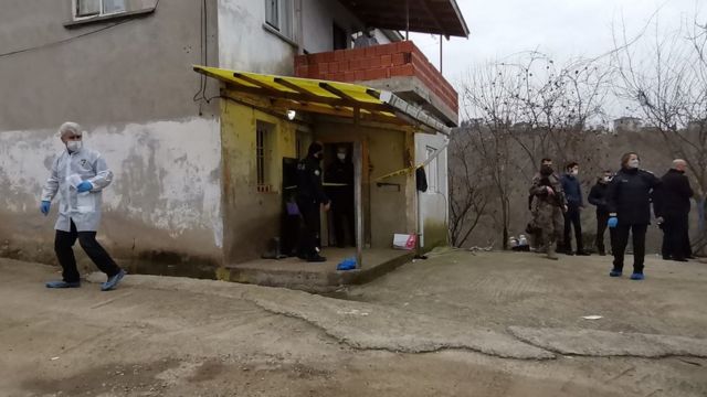 Giresun'da 16 yaşındaki Sıla Şentürk'ün öldürülmesi kadın cinayetlerine tekrar dikkatin çekilmesine yol açarak büyük tepki topladı. DHA'nın haberine göre Şentürk, Hüseyin Can Gökçek adındaki kişi tarafından bıçakla öldürüldü.