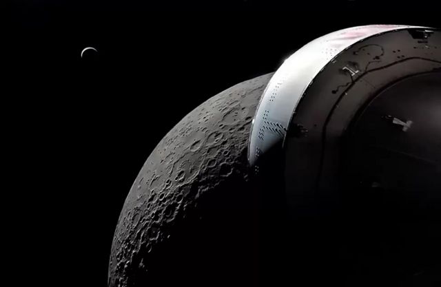 A cápsula Orion olha além da Lua em direção à Terra em seu voo de teste não tripulado no ano passado