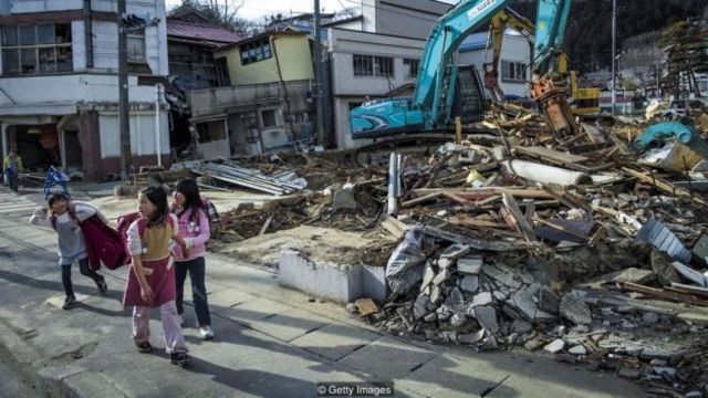 'Gaman' có thể là sự chịu đựng kiên cường khi đối mặt với khủng hoảng, như trận động đất và sóng thần ở Tohoku 2011 - nhưng nó cũng có thể là những mối quan tâm nhỏ hàng ngày