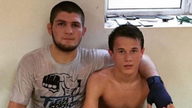 Khabib Nurmagomedov iyo Usman Nurmagomedov, lix sannadood ka hor