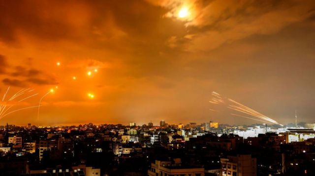 ما هي حماس وماذا يحدث في إسرائيل وقطاع غزة؟ B49e6230-65ec-11ee-8214-4d0655773f08