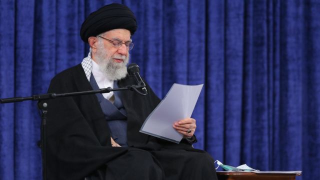 علی خامنه‌ای