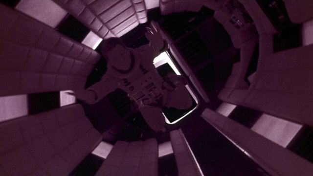 चलचित्रमा एक अन्तरिक्ष यात्रीको प्रतिनिधित्व गरेको दृश्य
