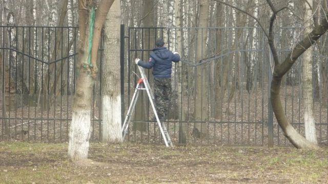 Кто должен красить веранду в детском саду