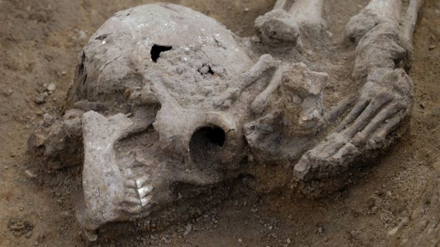 Somersham headless bodies were victims of Roman executions - BBC News