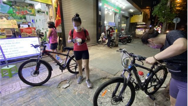Youngsters renting bikes