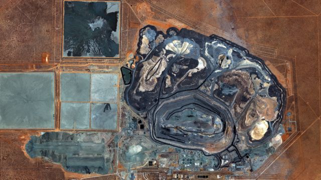 Hình ảnh mỏ kim cương Jwaneng tại Botswana từ Terrabotics