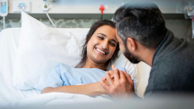 மருத்துவ காப்பீடு: இனி ஒரு ரூபாய் செலவின்றி நாடு முழுக்க சிகிச்சை பெறலாம் - புதிய விதிகள்