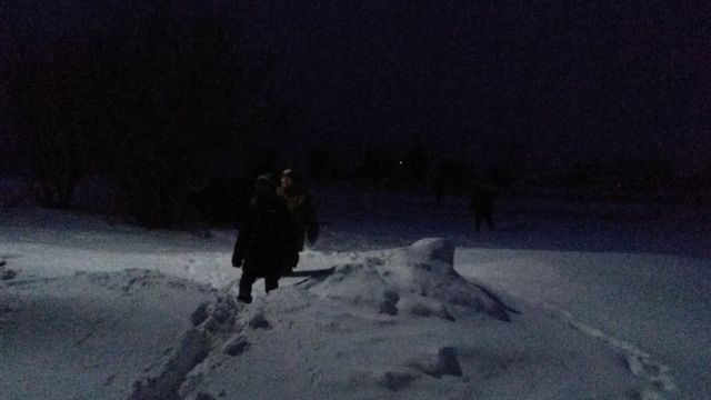 Фельдшер 2 км ніс хворого через сніг. Допомагали сусідки