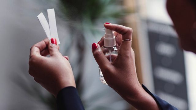 香水行业利用AI加快设计过程。(photo:BBC)