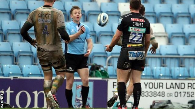 Sam Simmonds leads charge as Exeter swat Northampton aside