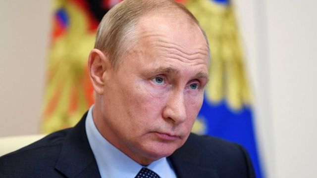 Путин разводит руками картинки